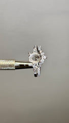 Platinum Elegance: 1ct Oval-Cut Engagement Ring & Matching Band Set